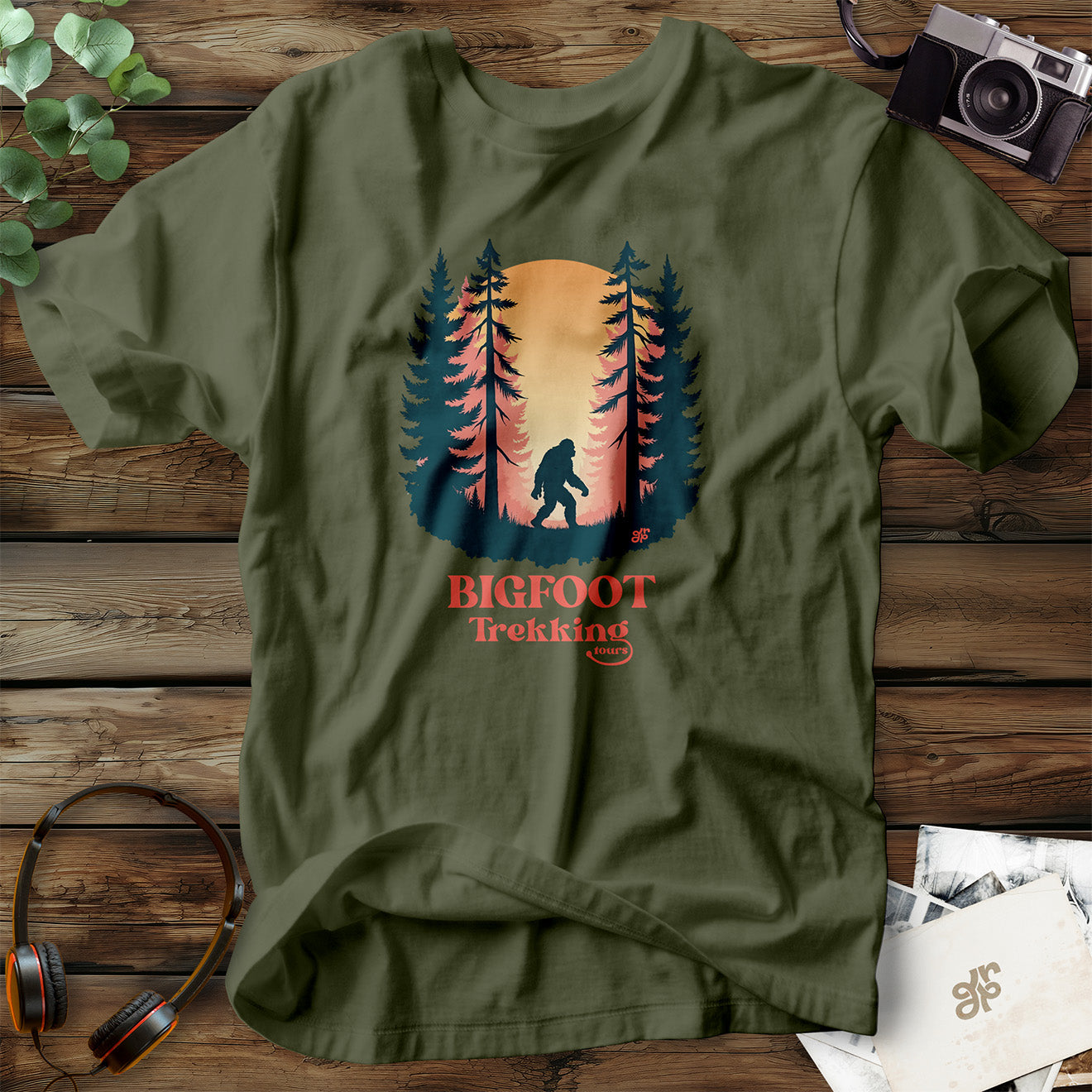 Bigfoot Trekking  T-Shirt