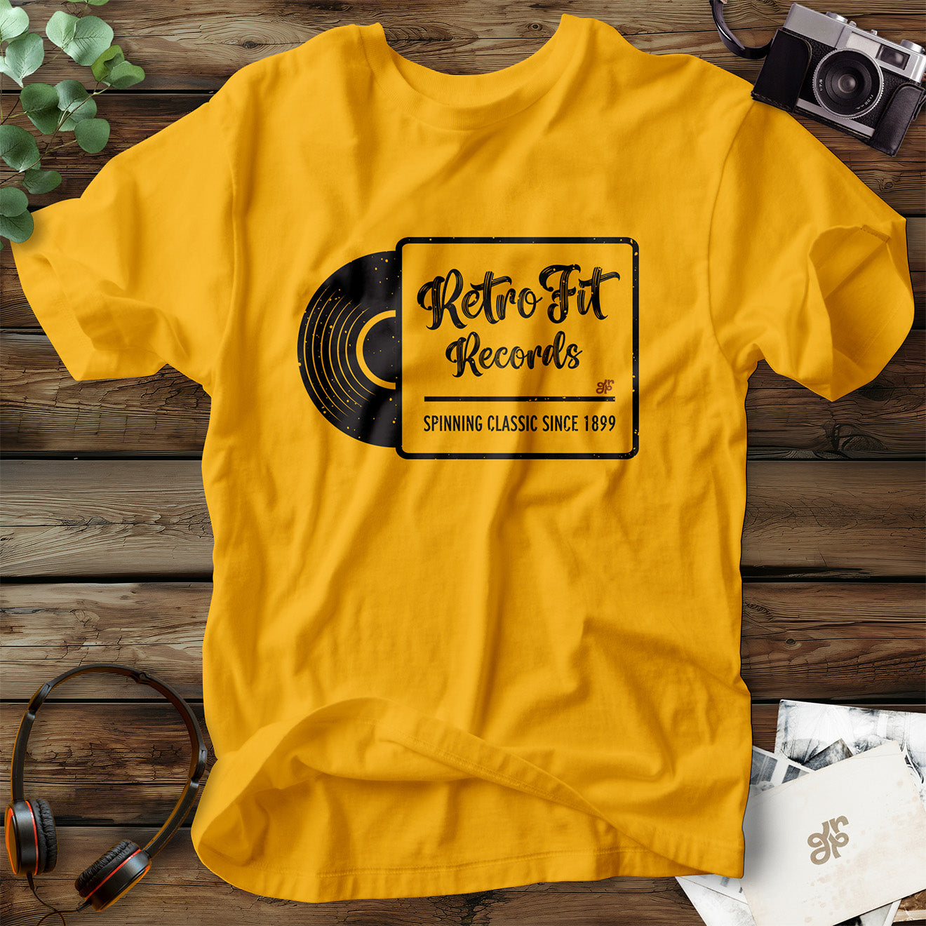 Retro Fit Records  T-Shirt