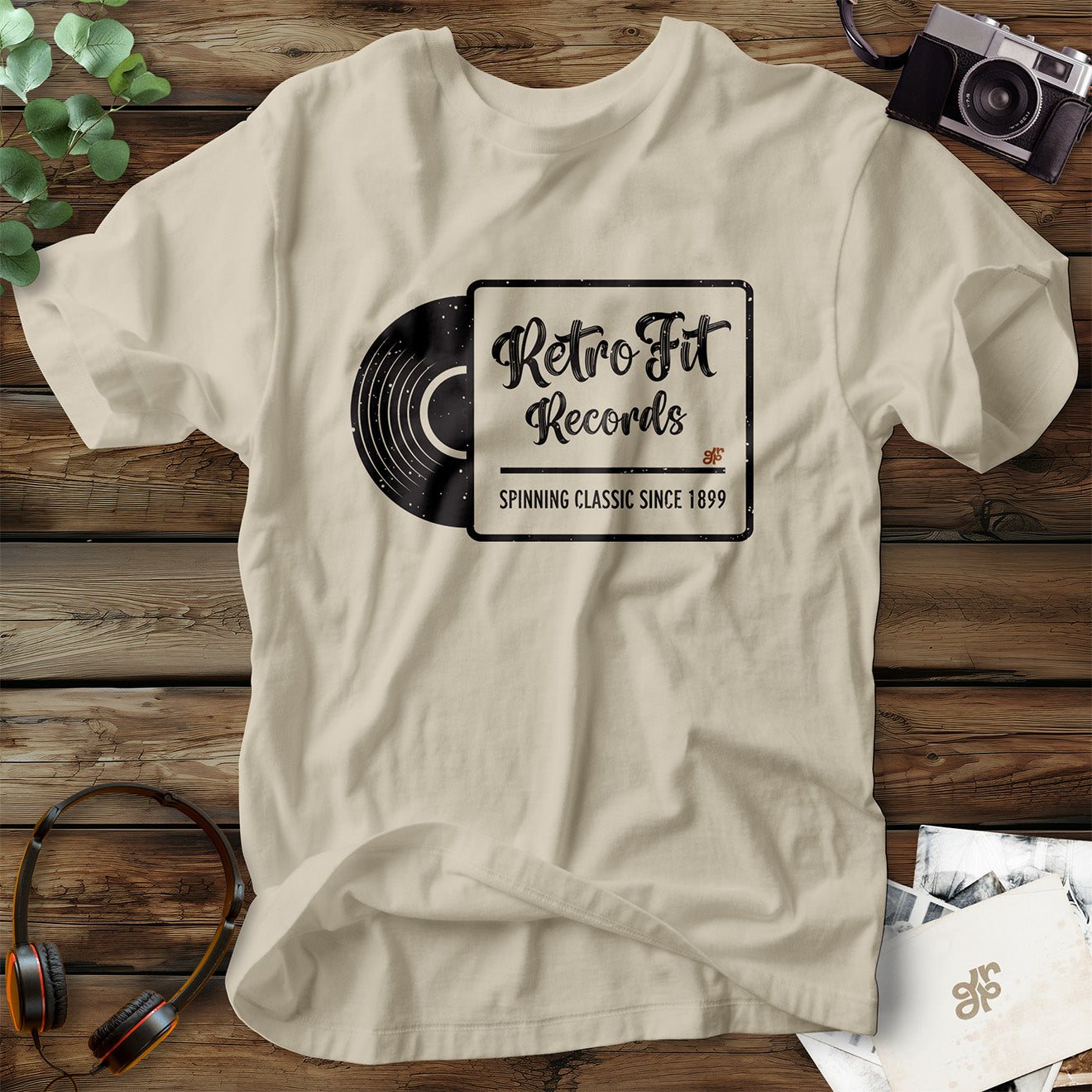 Retro Fit Records  T-Shirt